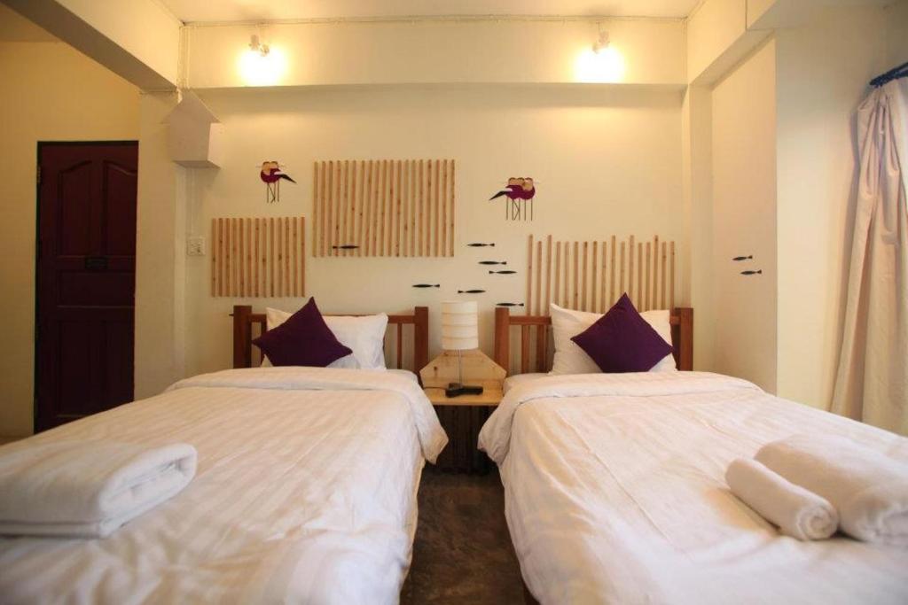 Early Bird Bed & Breakfast (Adults Only) Τσιάνγκ Μάι Δωμάτιο φωτογραφία