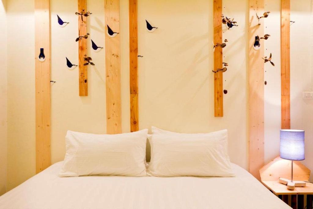 Early Bird Bed & Breakfast (Adults Only) Τσιάνγκ Μάι Δωμάτιο φωτογραφία